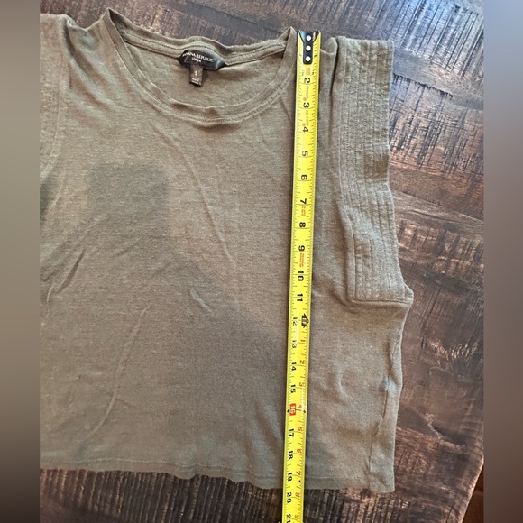 Banana Republic Linen Top Shirt Sleeveless Muscle khaki Size Small - Picture 6 of 7